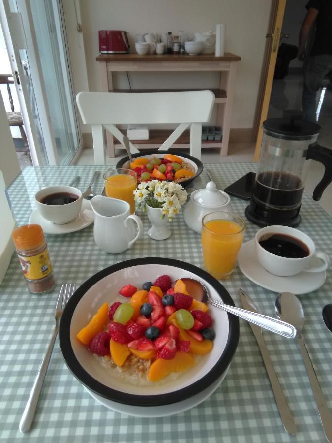 Turlough  Burren Rock Farmhouse B&B المظهر الخارجي الصورة
