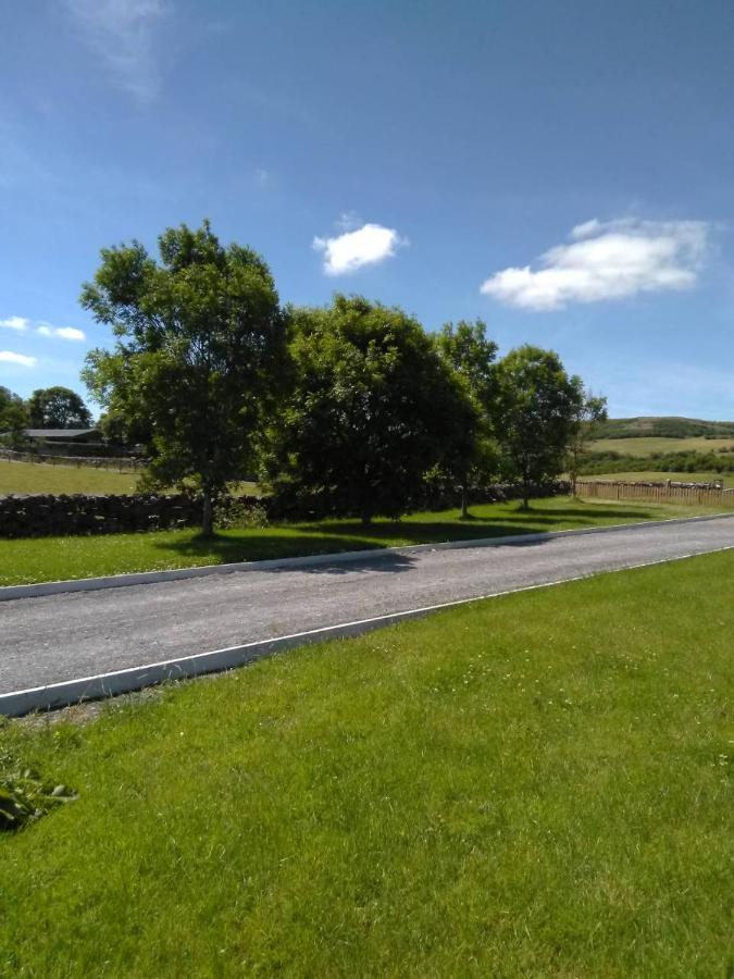 Turlough  Burren Rock Farmhouse B&B المظهر الخارجي الصورة